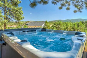 Vacation Home with Mountain Views HotTub & Arcade